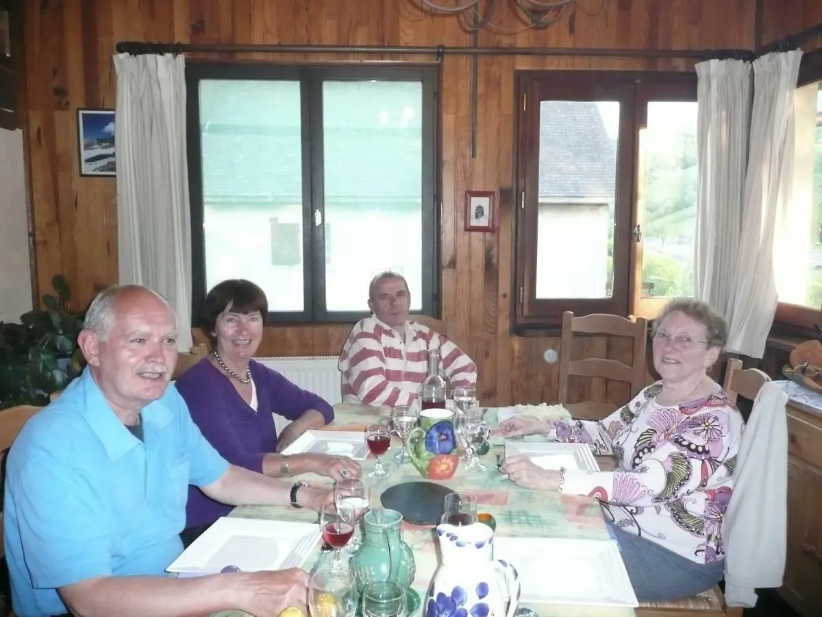 La Laurence Hotel Campan Guest house