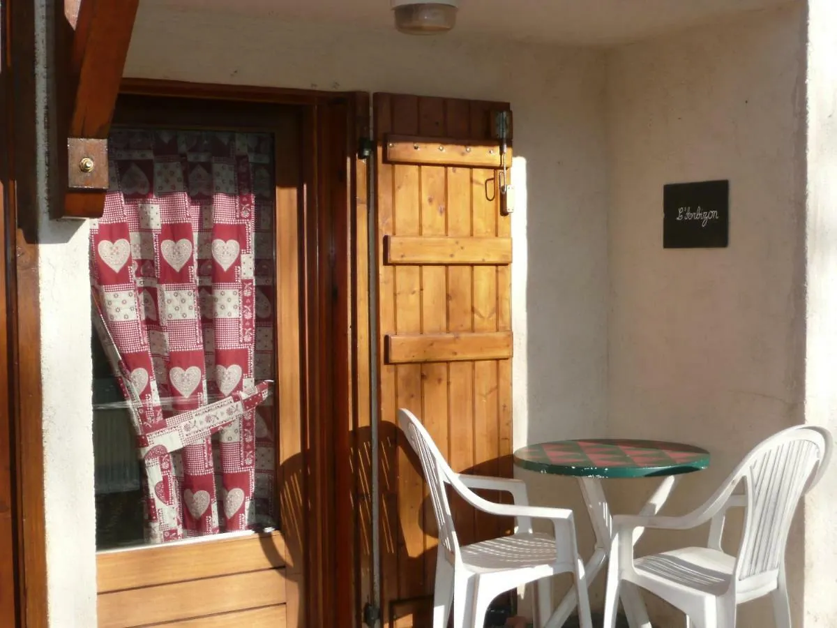 La Laurence Hotel Campan 0*,  France