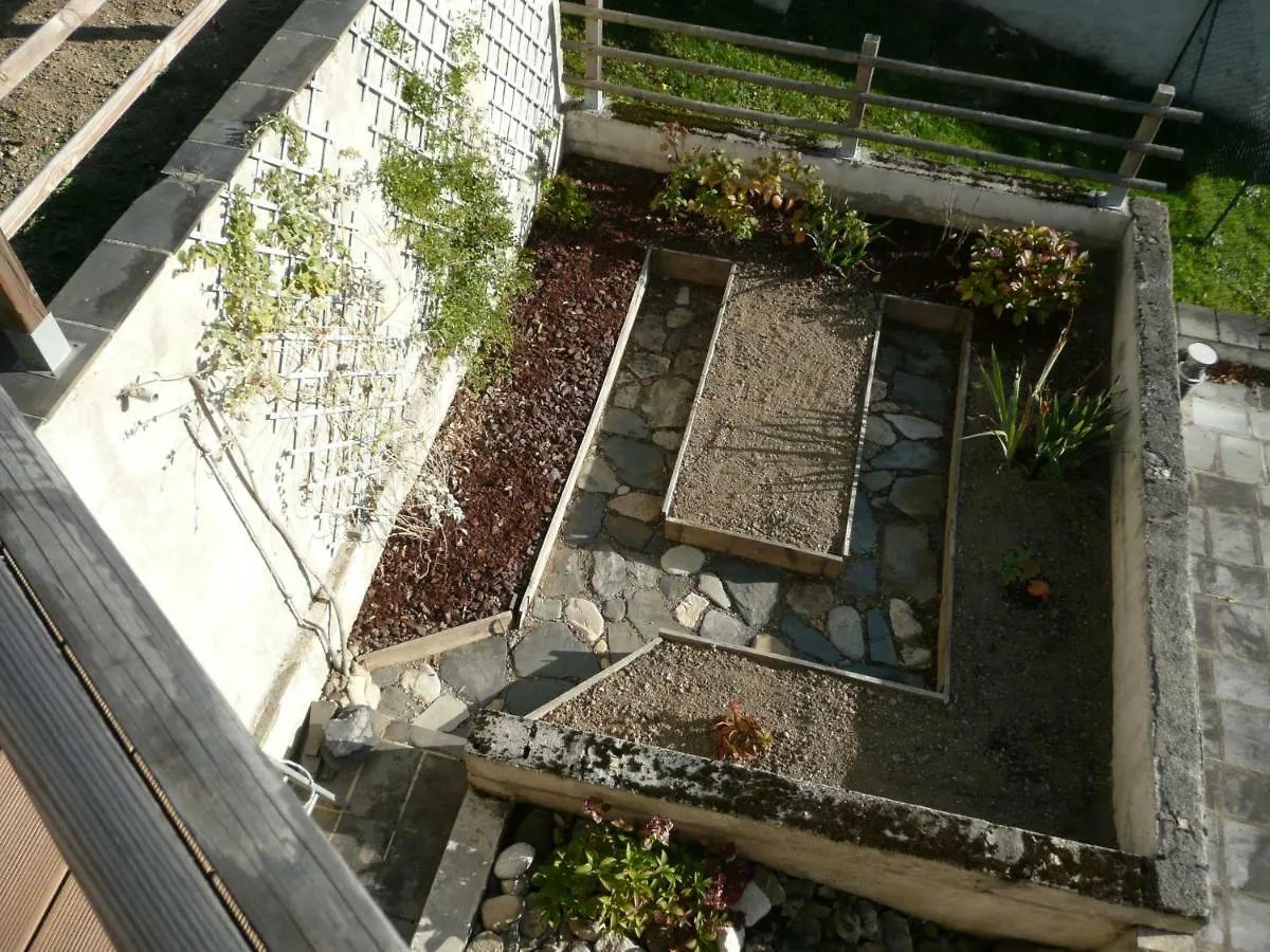 La Laurence Hotel Campan Guest house
