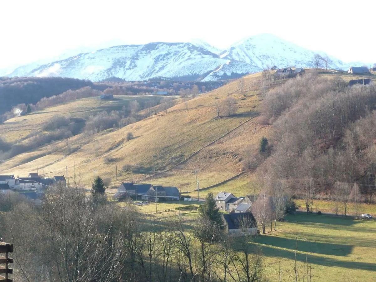 La Laurence Hotel Campan
